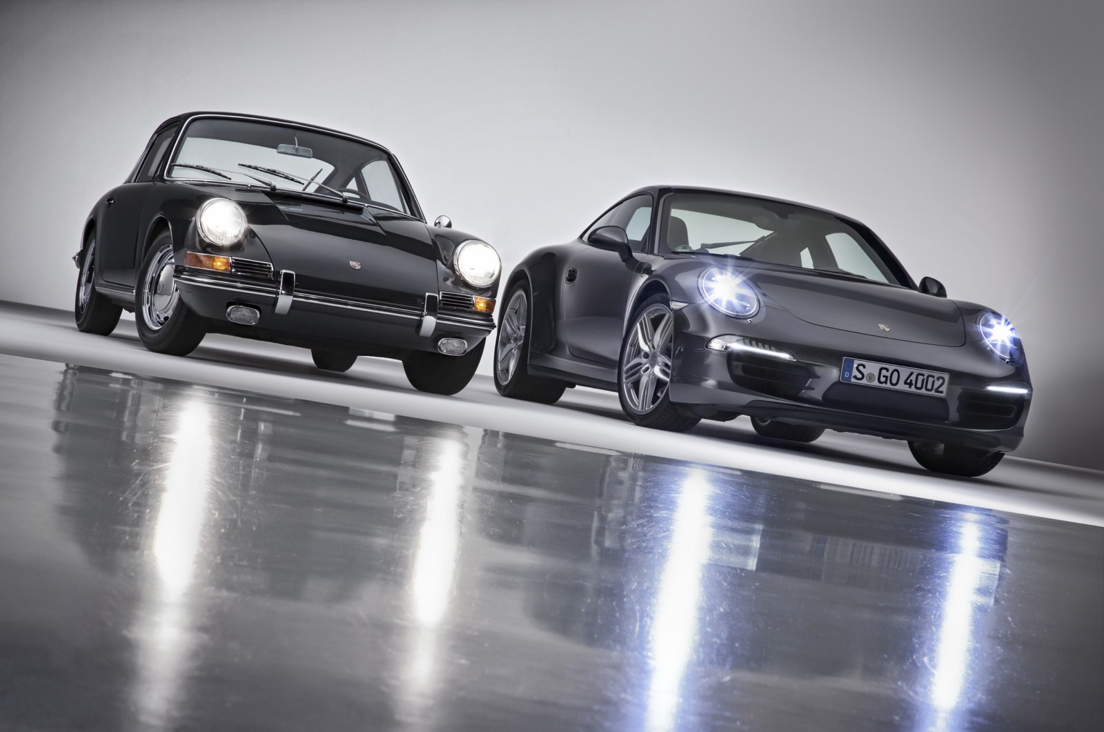 “50° Anniversario Porsche 911” Sfilata di oltre 50 modelli a Roma sotto le stelle
